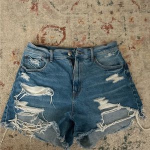 American Eagle Highest Rise 90’s Shorts